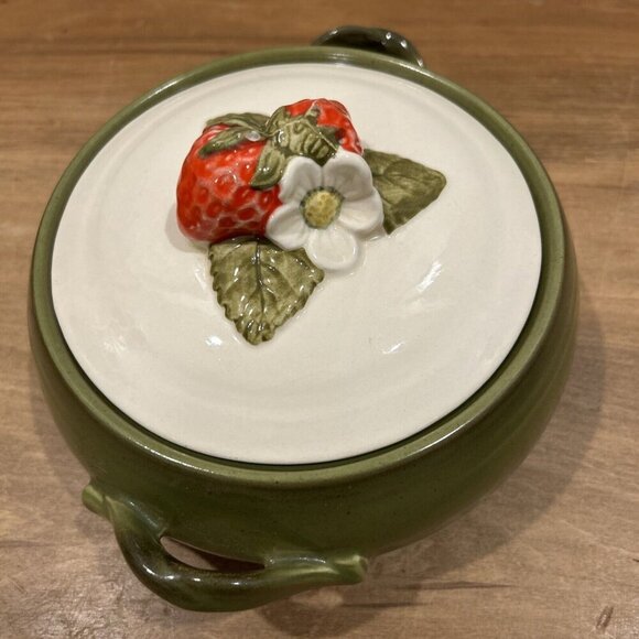 Metlox Poppytrail California Strawberry 8 1/2" Covered Vegetable Server Dish - Picture 4 of 6